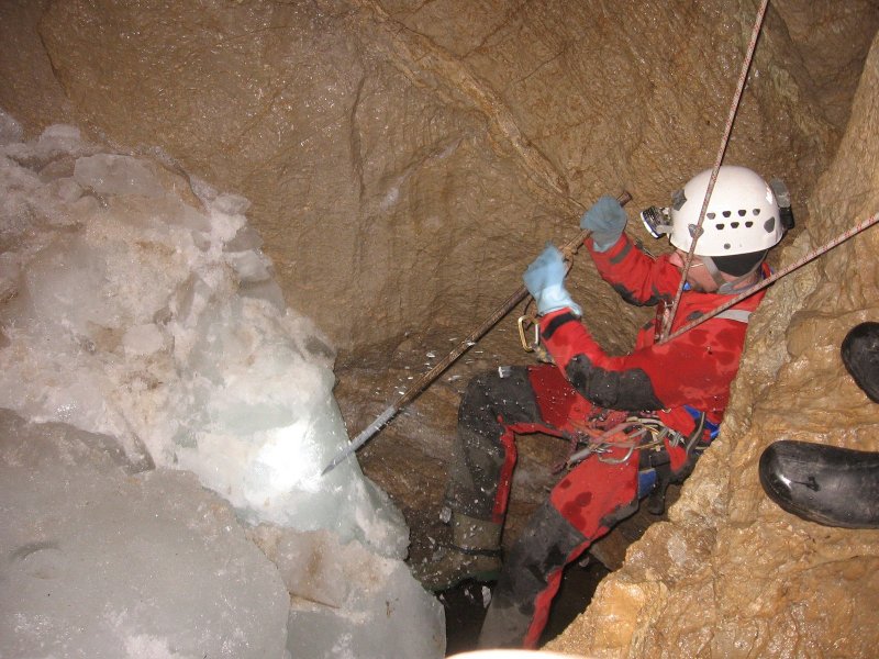 Prebijanje ledenega čepa